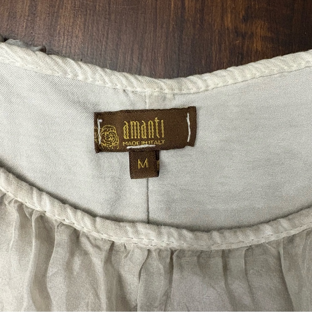 Amanti 100% silk top size medium - Picture 2 of 4